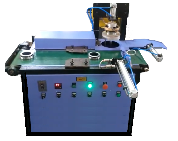 Automatic Bearing Shrink Fit Machine with Conveyor Belt